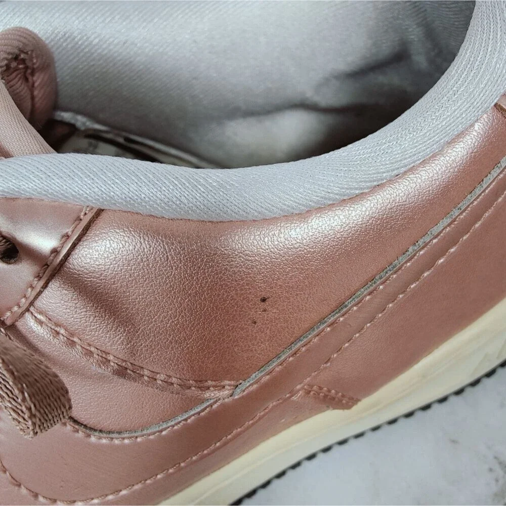 Nike Girls' Air Force 1 SE GS Metallic Rose Gold Sneakers Tennis Shoes, 7Y